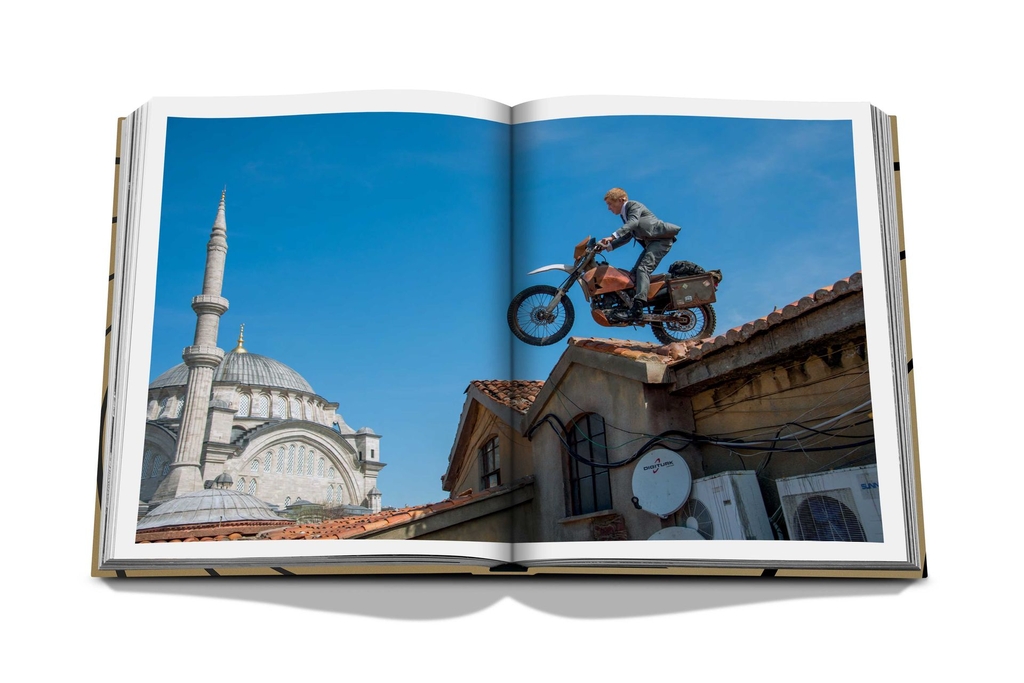 JAMESBOND_SPREAD_4.webp
