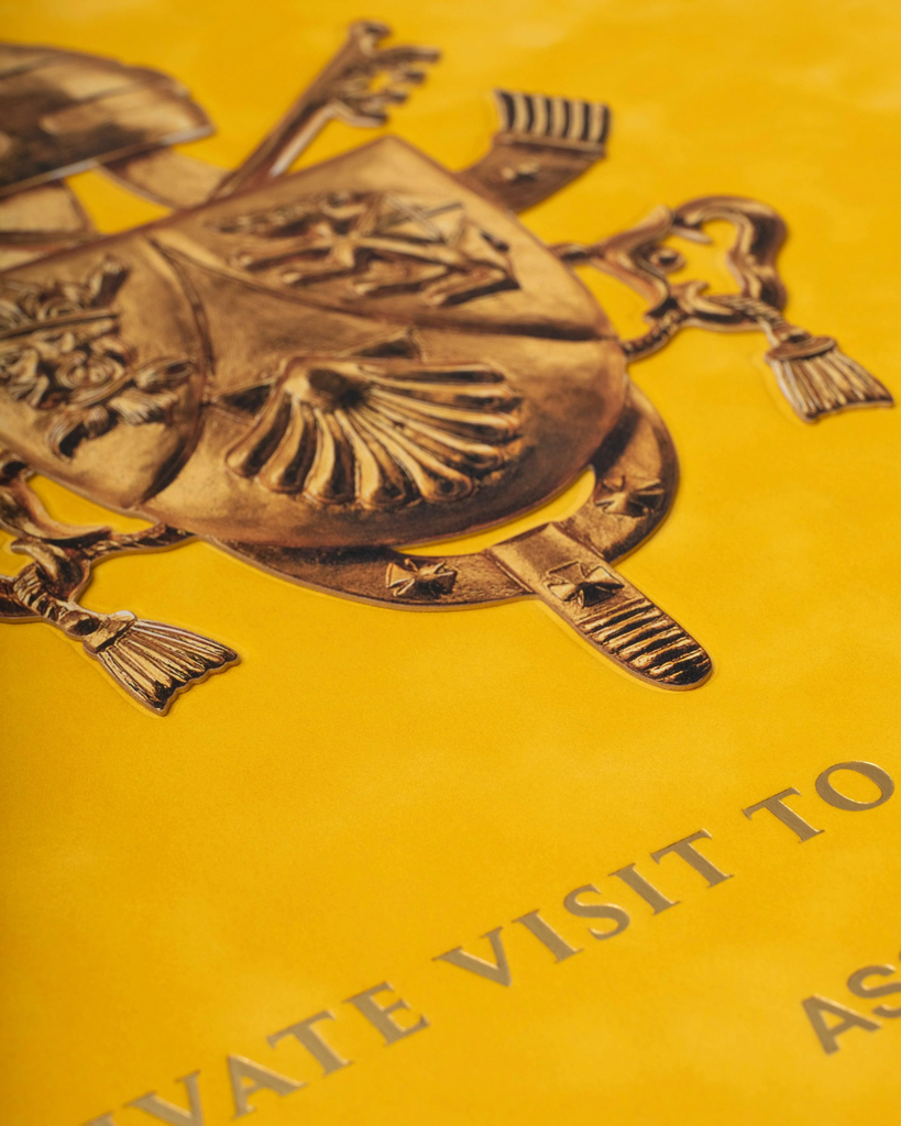vatican-a-private-visit-to-a-secret-world-assouline-6.jpg.webp